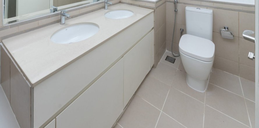 2 bedrooms Apartment in Town Square, UAE No. 166143