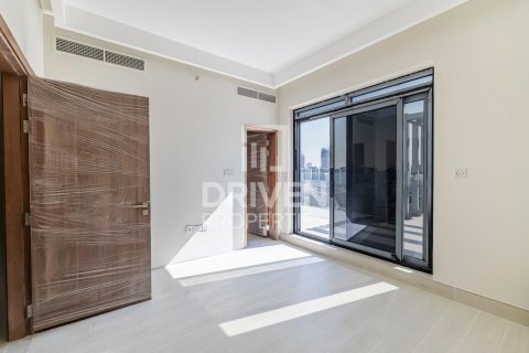 Edificio de 13311.89m² en District 12, UAE No. 190889 16