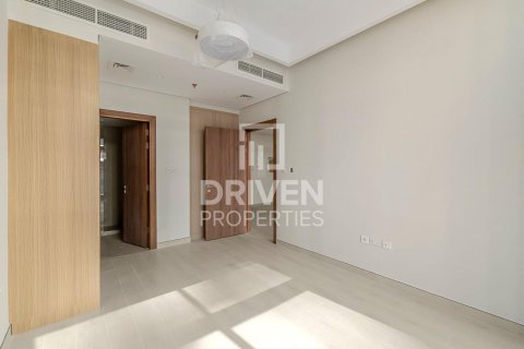 Edificio de 13311.89m² en District 12, UAE No. 190889 19