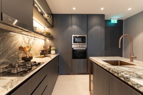 38.6m² Apartment in Motor City, UAE No. 170027 10