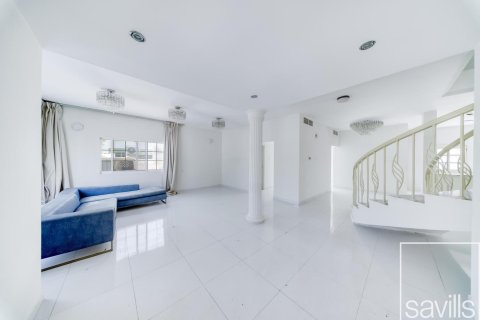 Villa de 4 chambres à Al Safa 2, UAE No. 209137 3