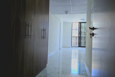 46m² Apartment in Al Hamra Village, UAE No. 172075 3