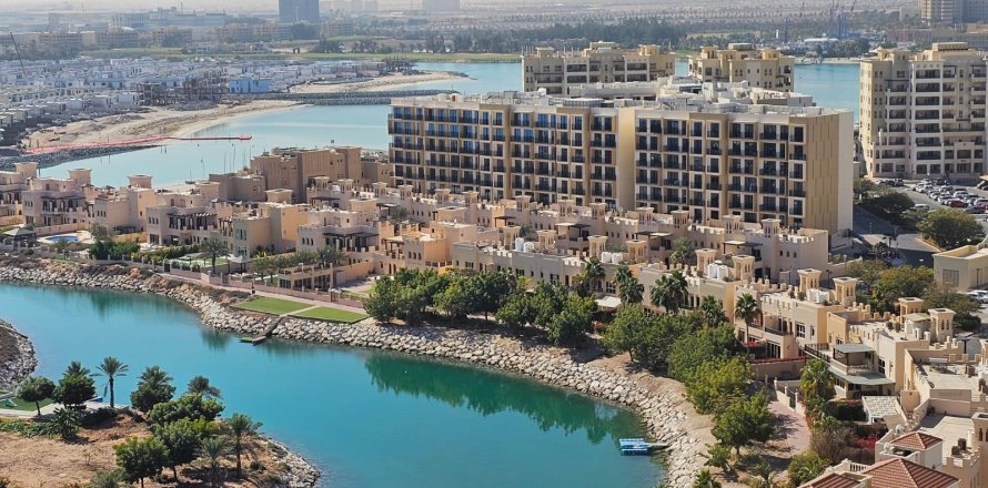 Studio Apartment in Al Hamra Village, UAE No. 172078