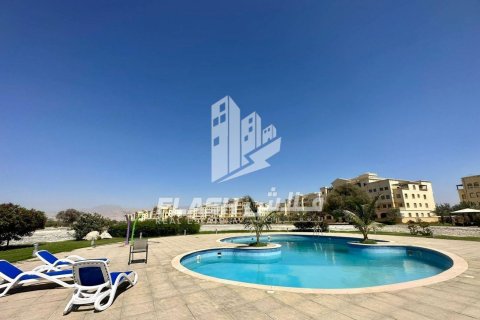 Apartment de 2 dormitorios en Yasmin Village, UAE No. 172077 16