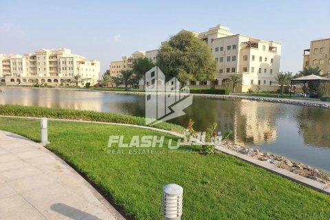 Apartment de 2 dormitorios en Yasmin Village, UAE No. 172077