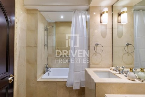2 bedrooms Apartment in Downtown Dubai (Downtown Burj Dubai), UAE No. 201649 3