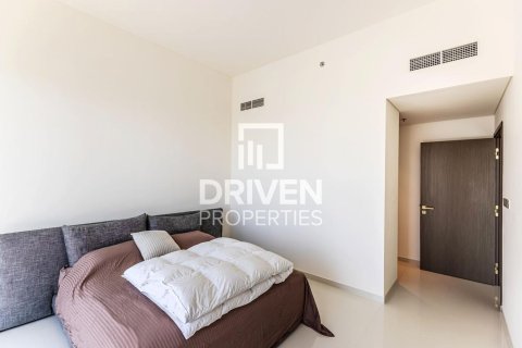Appartement de 2 chambres à EMAAR Beachfront, UAE No. 200527 16