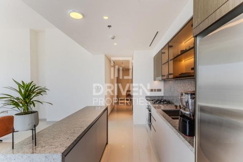 Appartement de 2 chambres à EMAAR Beachfront, UAE No. 200527 10