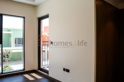Таунхаус с 3 спальнями в Damac Lagoons, ОАЭ №151078 9