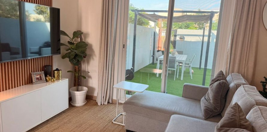 Townhouse de 3 dormitorios en Dubai, UAE No. 135917