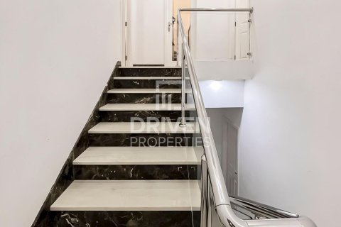 Villa de 4 chambres à District 10, UAE No. 138817 10