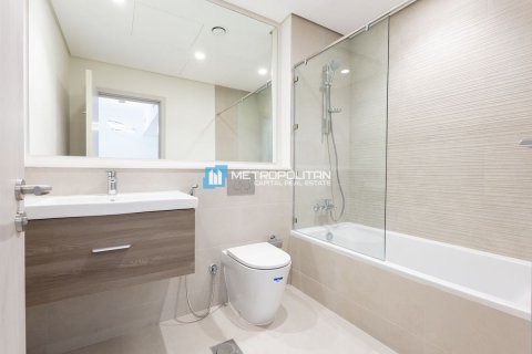 1 bedroom Apartment on the Yas Island, UAE No. 144195 11