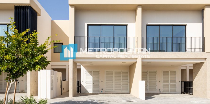 2 bedrooms Townhouse on the Yas Island, UAE No. 144194