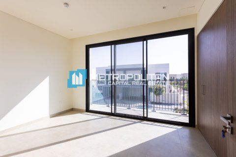2 bedrooms Townhouse on the Yas Island, UAE No. 144194 4