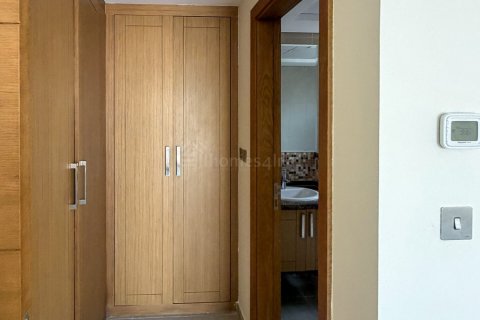 Вилла с 5 спальнями в Legacy, ОАЭ №160145 19