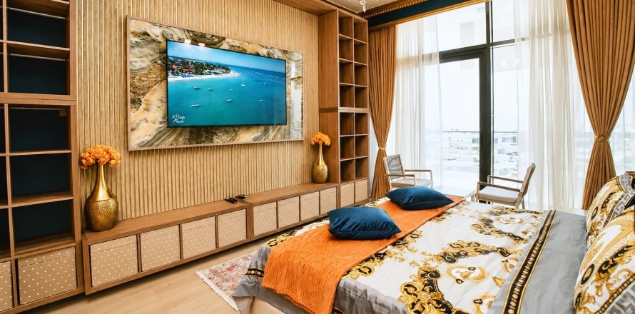 Studio Apartment in Dubai, UAE No. 199819