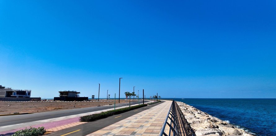 Land de 851m²  No. 123673