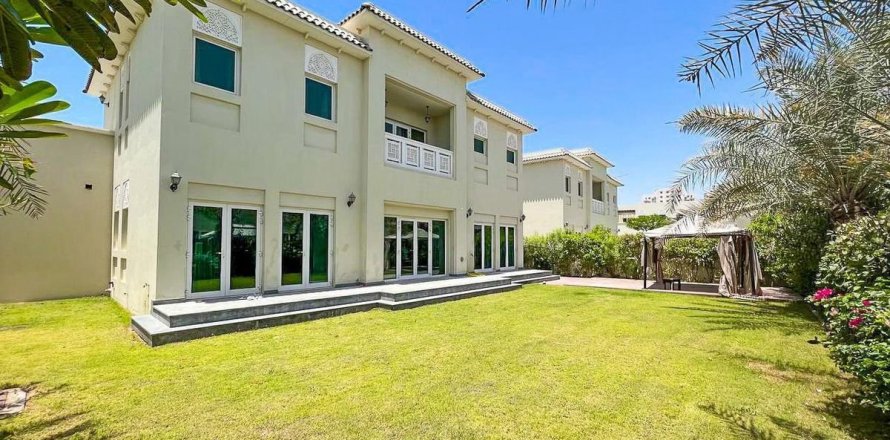 4 bedrooms Villa in Al Furjan, UAE No. 165047