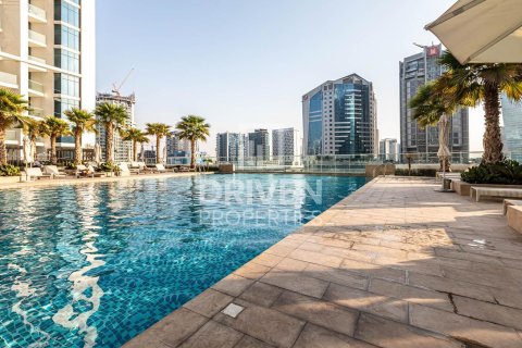 Квартира студия в Damac Maison Prive, ОАЭ №189859 12