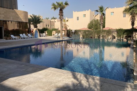 4 bedrooms Villa in Doha, Qatar No. 58466 8