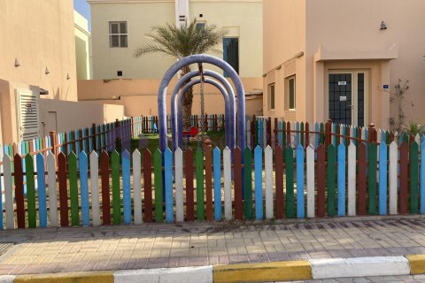 4 bedrooms Villa in Doha, Qatar No. 58466 10