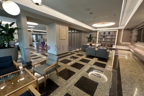 3 bedrooms Apartment in Doha, Qatar No. 58476 11