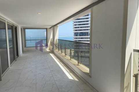 2 bedrooms Apartment in Doha, Qatar No. 58464 6
