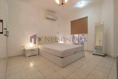 4 bedrooms Villa in Doha, Qatar No. 58477 5