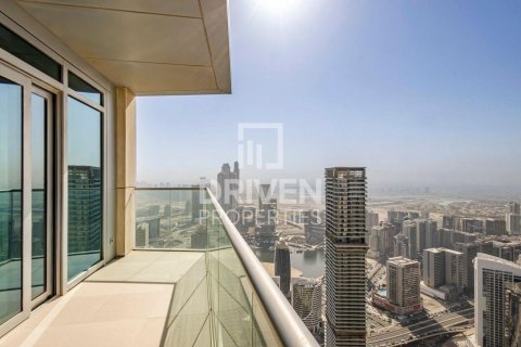 Квартира с 3 спальнями в The Address Residence Fountain Views, ОАЭ №193299 5