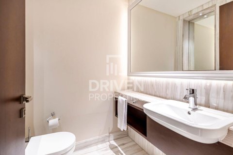Квартира с 3 спальнями в The Address Residence Fountain Views, ОАЭ №193299 18