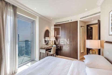 Квартира с 3 спальнями в The Address Residence Fountain Views, ОАЭ №193299 14