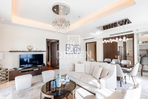 Квартира с 3 спальнями в The Address Residence Fountain Views, ОАЭ №193299 25