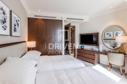 Квартира с 3 спальнями в The Address Residence Fountain Views, ОАЭ №193299 12