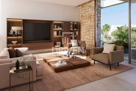 Вилла с 5 спальнями в Dubai Land, ОАЭ №137822 6