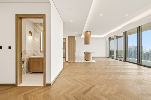 2 bedrooms Apartment in Business Bay, UAE No. 195110 10