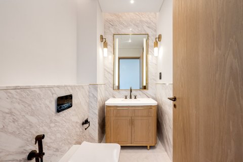 2 bedrooms Apartment in Business Bay, UAE No. 195110 8
