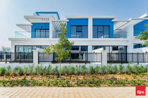 Townhouse de 4 dormitorios en Dubai, UAE No. 142723 3