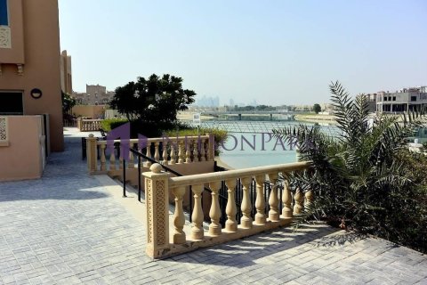 4 bedrooms Villa in Doha, Qatar No. 58534 15