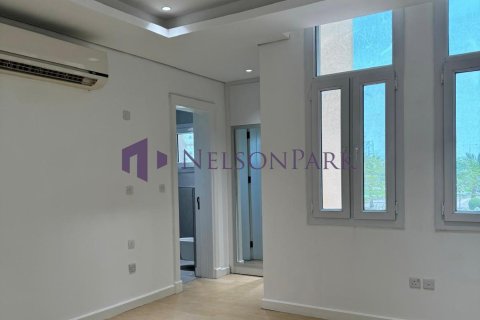 4 bedrooms Villa in Doha, Qatar No. 58534 5