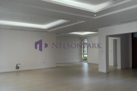 4 bedrooms Villa in Doha, Qatar No. 58534 9
