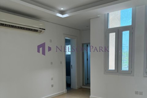 4 bedrooms Villa in Doha, Qatar No. 58534 10