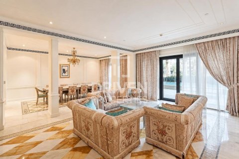 3 bedrooms Duplex in Palazzo Versace, UAE No. 202198 8