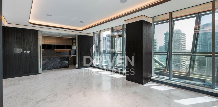 Appartement de 4 chambres à Business Bay, UAE No. 202197