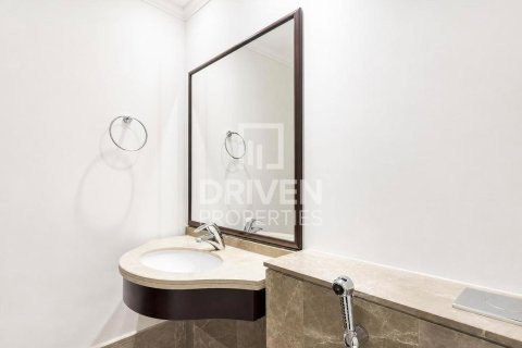 2 bedrooms Apartment in The Crescent, UAE No. 189969 11