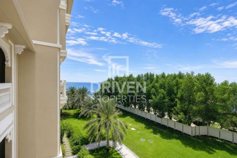 2 bedrooms Apartment in The Crescent, UAE No. 189969 12