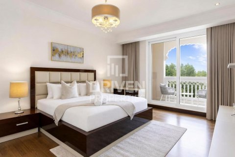 2 bedrooms Apartment in The Crescent, UAE No. 189969 4