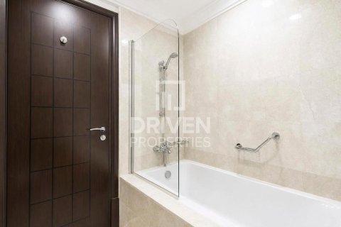 2 bedrooms Apartment in The Crescent, UAE No. 189969 10