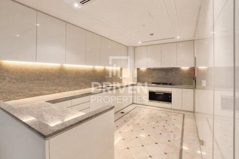 Duplex de 3 dormitorios en Palazzo Versace, UAE No. 189967 14