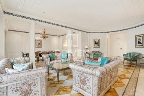 Duplex de 3 dormitorios en Palazzo Versace, UAE No. 189967 13