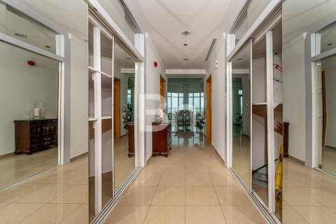Квартира с 2 спальнями  №113917 8